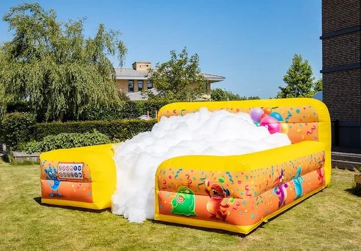 Bubble boarding Party