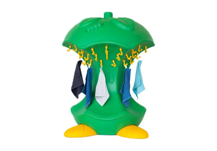 Cloth hanger green