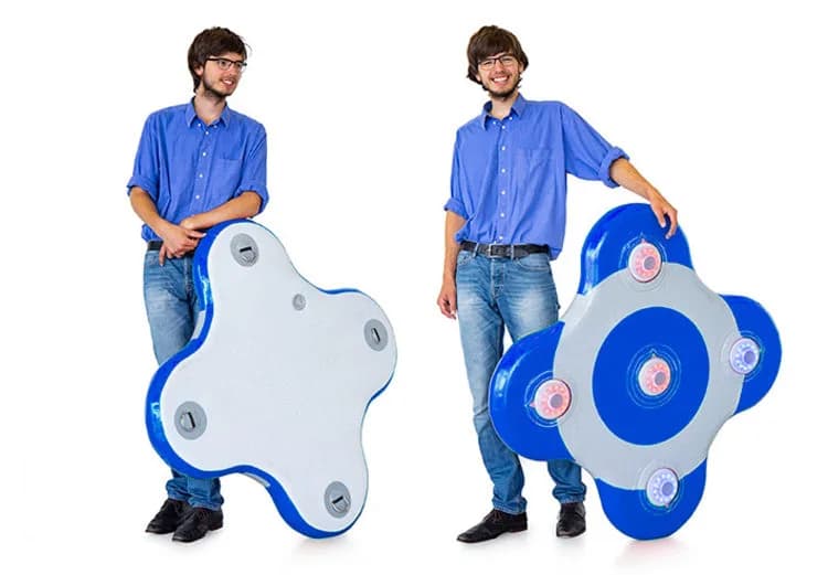 IPS Game Wall Blue